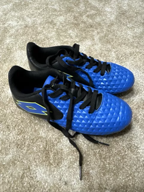 Lotto Soccer Futbol Shoes Kids Size 3 EUC