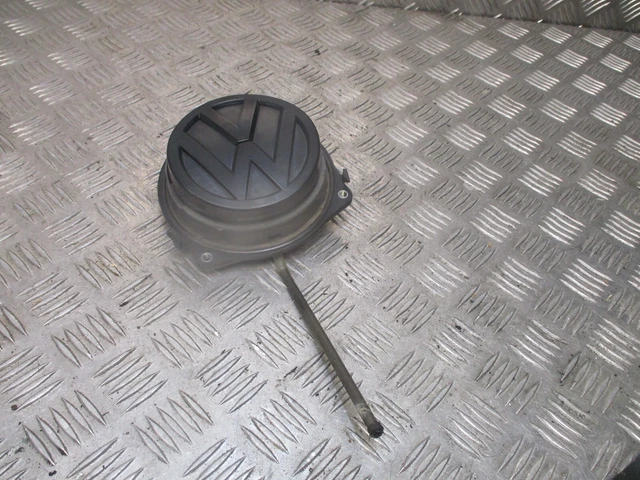 2013-genuine-vw-golf-mk7-tailgate-badge-release-handle-5g6827469f-eur