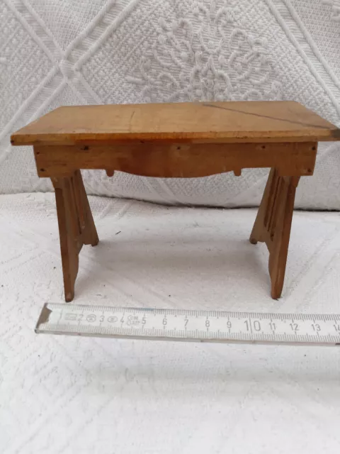 antiker Tisch Holztisch Küchentisch Esstisch Zubehör antike Puppenstube