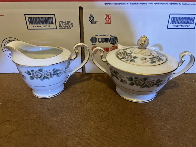 Noritake 5047 LAURETTE Footed Creamer & Sugar Bowl w/Lid - Excellent