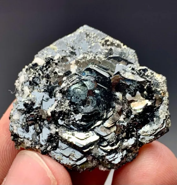 97 Cts Beautiful Flower 🌹 Shape Hematite Crystal from Skardu Pakistan 3