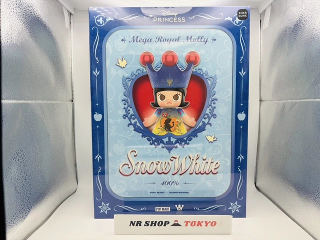 その他 POPMART Mega  Molly Snow White 400% 𝐌𝐄𝐆𝐀 𝐑𝐎𝐘𝐀𝐋 𝐌𝐎𝐋𝐋𝐘 is wrapped in gentle whispers
