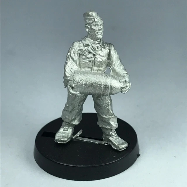 Metal Basilisk Artillery Crew Imperial Guard - Warhammer 40K X10864 Metal Basilisk Artillery Crew Imperial Guard - Warhammer 40K X10864