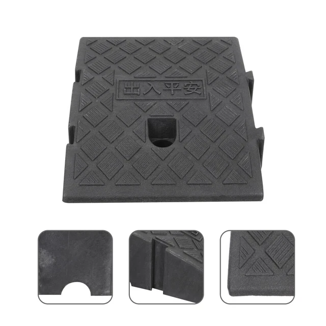 Portale Con Piastrelle In Marmo Rossastro, Scale In Marmo Bianco E Rampa Elettrica Per Carrozzine Image505716733