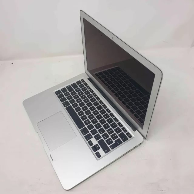 Macbook Air 13 Late 2010 Intel Core 2 Duo 1,86 GHz RAM 2 GB SSD 256 Gb Portatile