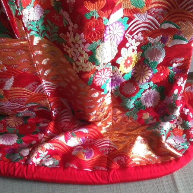 Japanese Kimono Uchikake Luxurious Wedding Embroidery Pure Silk Flower Red K405 5