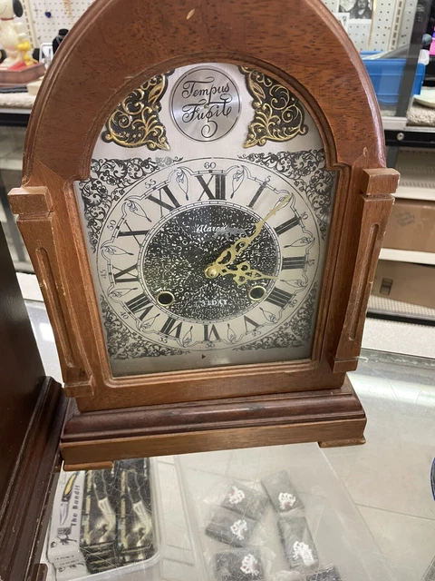 Vintage Mantel Shelf Clock Waltham Tempus Fugit 31 Day Chime w/ Key Beautiful