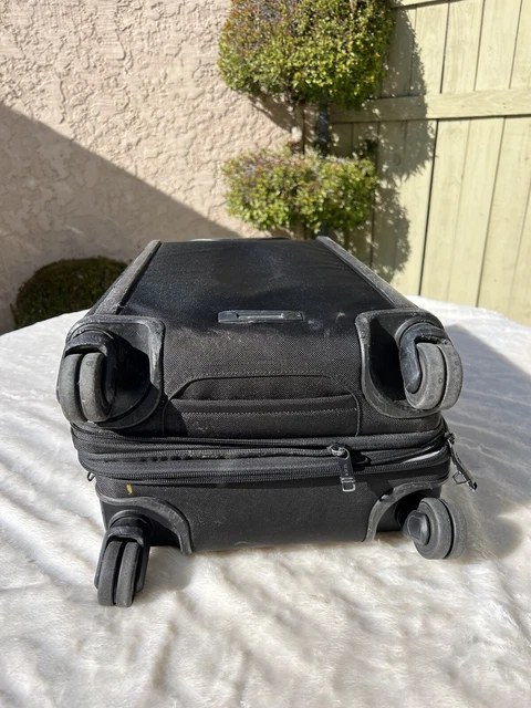 TUMI Alpha 3 International Dual Access 4 wheeled Carry On Suitcase black Spinner 10