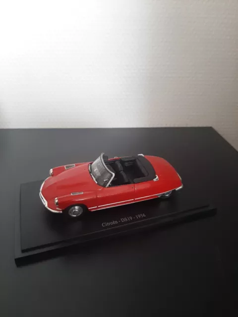 ATLAS UNIVERSAL HOBBIES NOREV Citroën DS 19 Cabriolet Rouge 1961 1/43