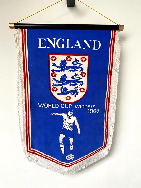 AFFICHE COUPE DU Monde Angleterre 1966 - Décor Football Classique... EUR 14,37 - FR