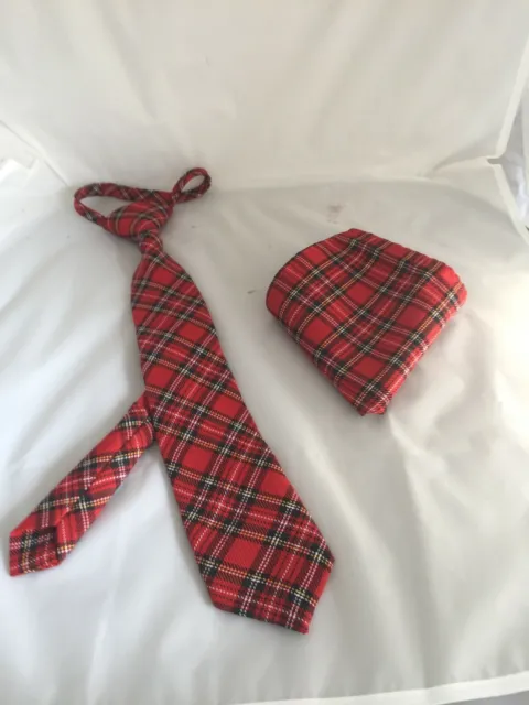 (7B) Tartan Red Stewart vorgeknüpfte Krawatte & Taschentuch Set für Jungen/Jugendliche - 2,5 Zoll = 6 cm> 5 Jahre +