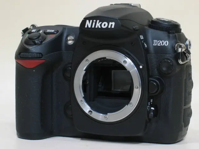 Nikon D200 Excellent Appearance 2032953