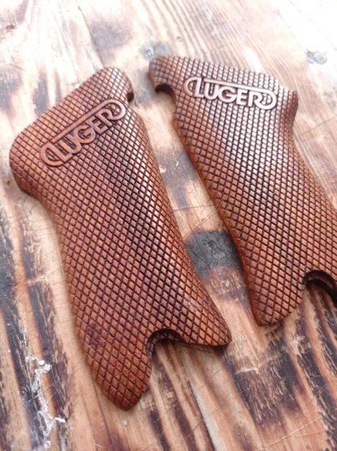 WW1 WW2 German P08 Luger Walnut Wood Pistol Grips