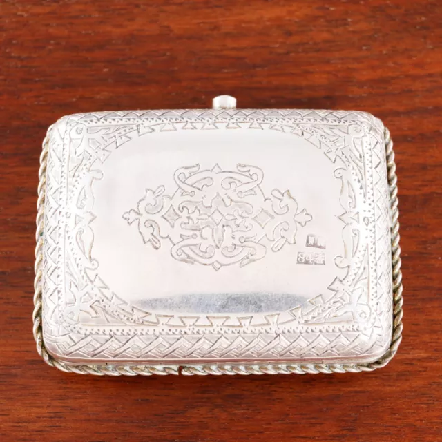 RUSSIAN 84 (875) SILVER SNUFF STASH BOX HAND CHASED DECORATIONS ROPE TRIM c.1888