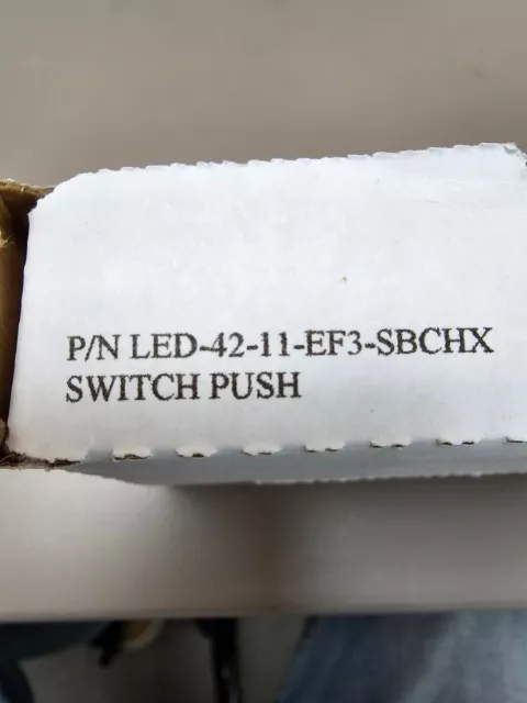 Led-42-11-Ef3-Sbchx Switch Push