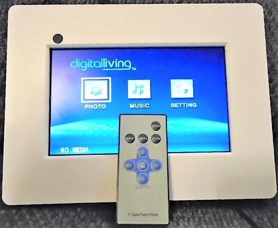 Digital Picture Frame Media Digital Living 7in. DPF-7705T Ports-SD/MMC/XD/CF/USB