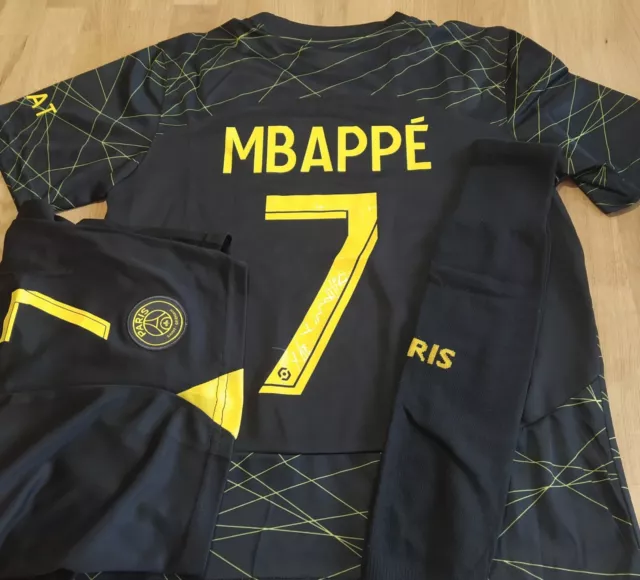 Maillot psg mbappe junior 10 ans 2025