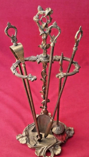 Serviteur De Cheminée Ancien Seul En Laiton D’époque 19