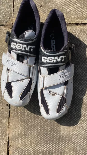 Bont Riot Carbon Cycling Shoes, White/Black, EU46, UK 11 , 3-bolt with cleats
