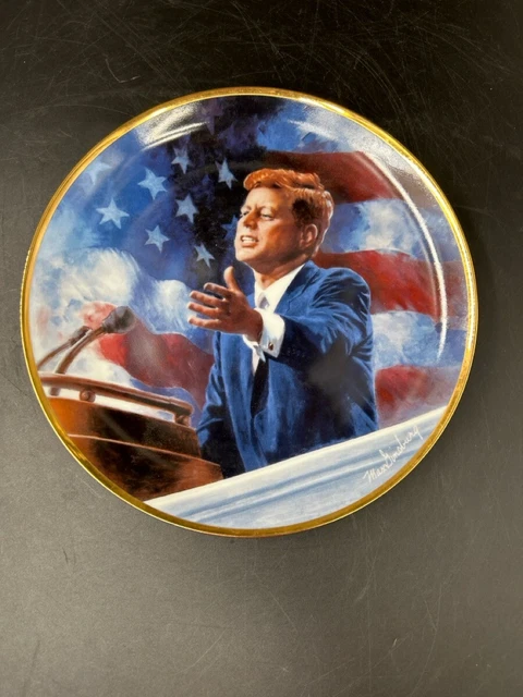 The Franklin Mint "A Tribute to John F. Kennedy" Collector Fine Chin (MI1064820)
