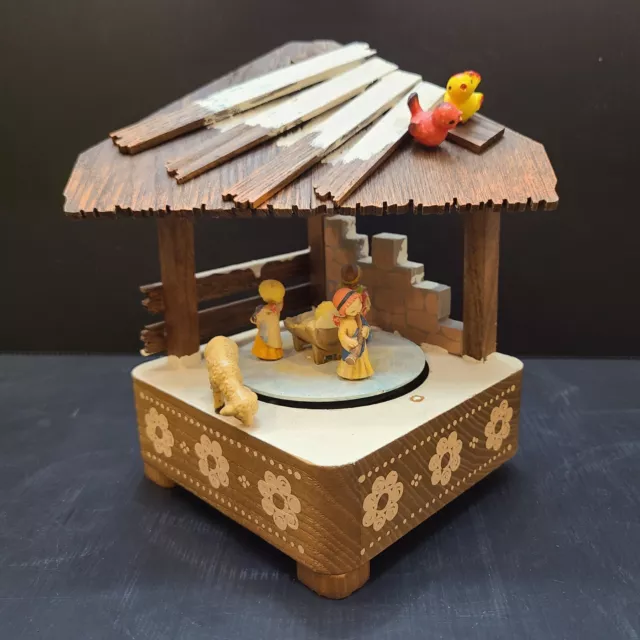 Nativity manger carousel music ANRI THORENS MOVEMENT "joy to the world " READ