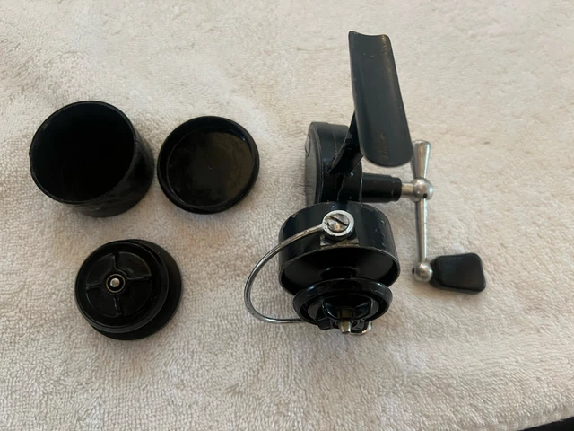 Moulinet Garcia Mitchell 300 vintage avec 2 bobines de rechange
