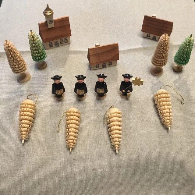 Weihnachts Holz Figuren Erzgebirge Sänger Bäume Häuser 4 Christbaumhänger
