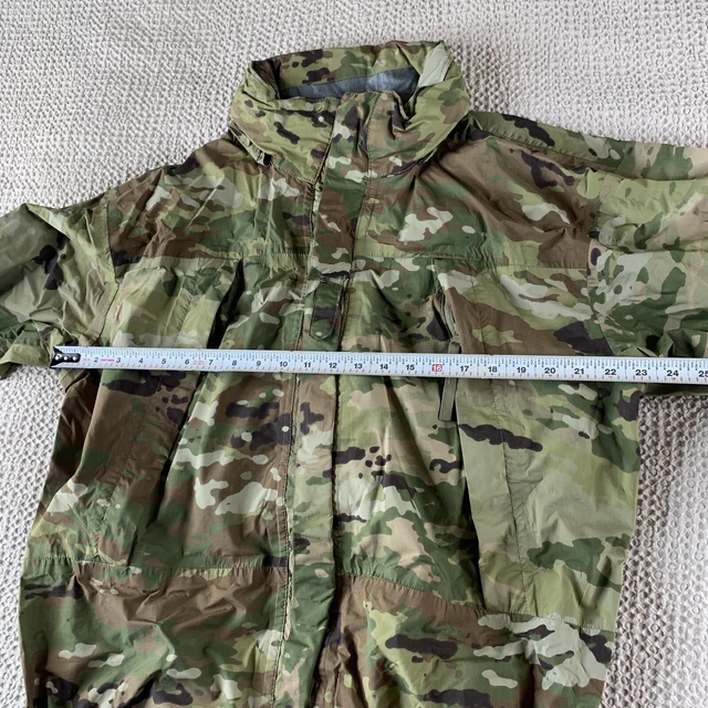Extreme Cold/Wet Weather (Gen 3) Layer 6 OCP Jacket, Size Medium Long, EUC Hood 7