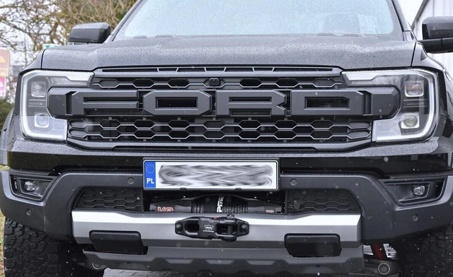 PARAURTI SCATOLATO CON PORTAVERRICELLO TOYOTA HILUX - Raptor 4x4 PARAURTI SCATOLATO CON PORTAVERRICELLO TOYOTA HILUX - Raptor 4x4