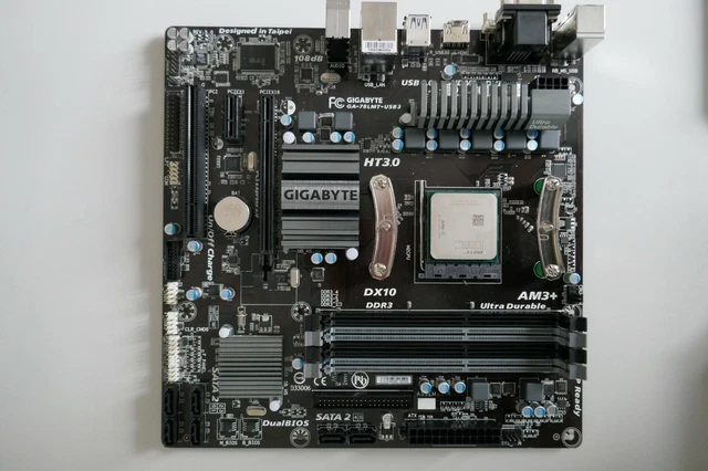 AMD FX6300 CPU and Gigabyte GA-78LMT-USB3 AM3+ Motherboard Bundle £40.