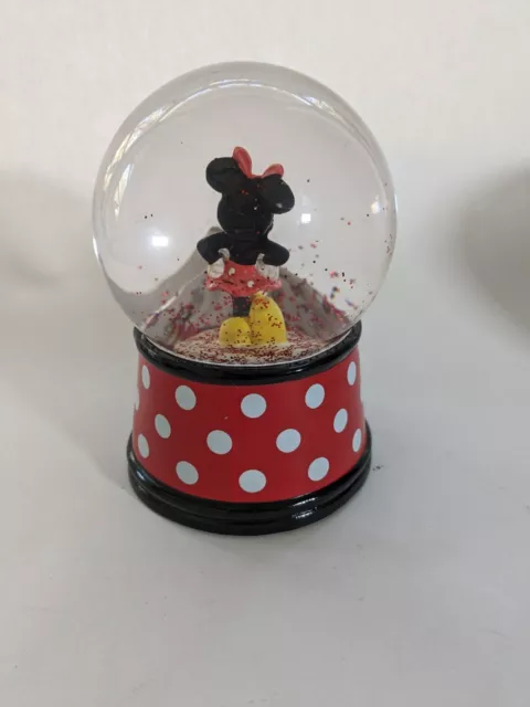 New Disney Minnie Mouse Light-Up Collectible Snow Globe | Includes Batteries 2