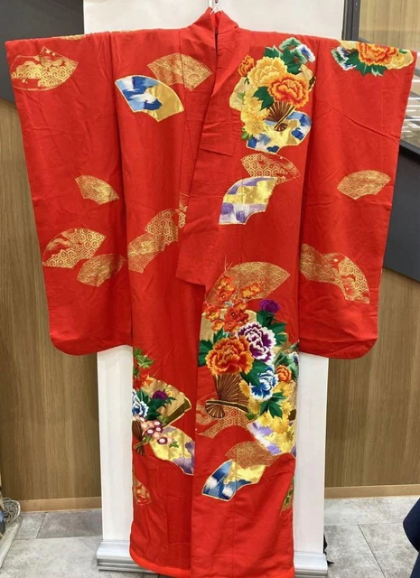 Uchikake Japanese Kimono Kimono silk bride costume Classic Embroidered