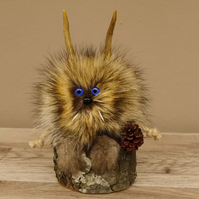 Wolpertinger Preparado Mini Con Piñas Abeto Y Azul Oscuro Ojos #86.1.2.43