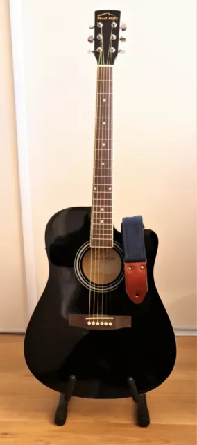  Guitare électro-acoustique - Black.   VENDUE