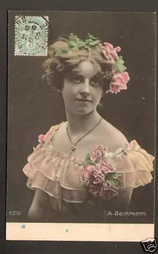 ARTISTE : Mlle A. BECKMANN , Joli buste en 1905