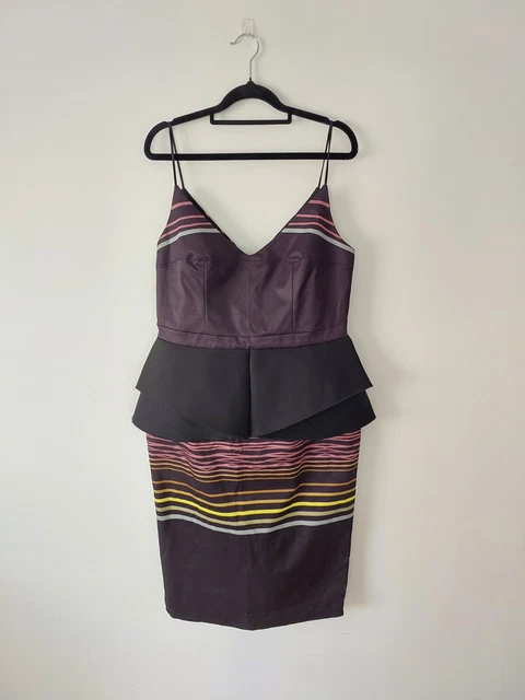 Manning cartell featherweight online dress