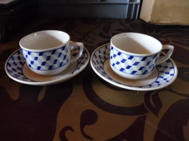 Paire de tasses Sarreguemines DV Art Déco modèle Chinon VF Paris type Lustucru