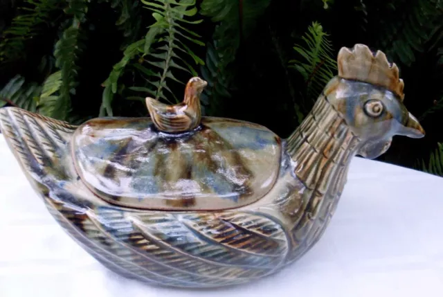 RARE Antique GLAZED HEAVY POTTERY HEN Majolica EGG HOLDER w/ 3D LID Collectable 2