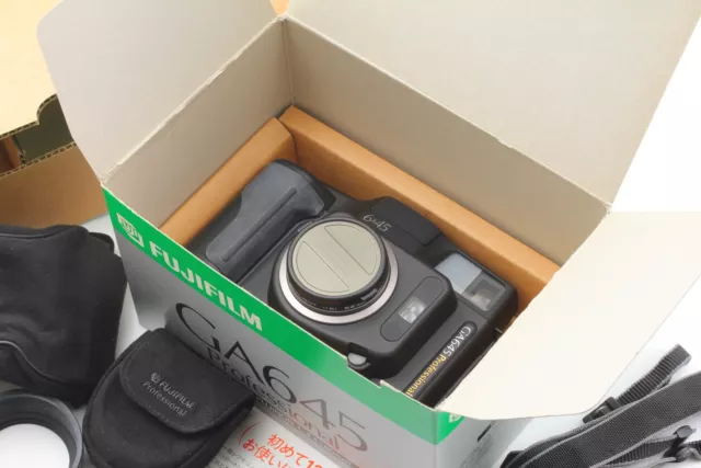 [Top MINT Count 002] Fuji Fujifilm GA645 Pro Medium Format Film Box Hood Japan
