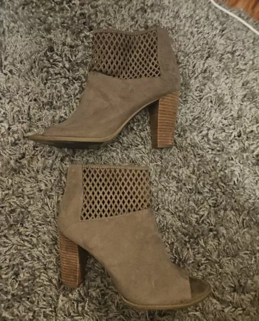 Report Rayce ankle boot booties open toe taupe sz 9 2