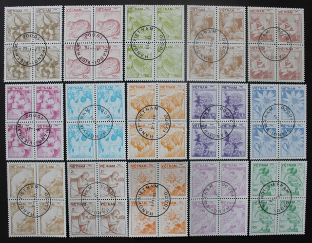 Vietnam: Michel-Nr. 1529-1543 "Flora und Fauna" als Viererblocks, 1984, gest.