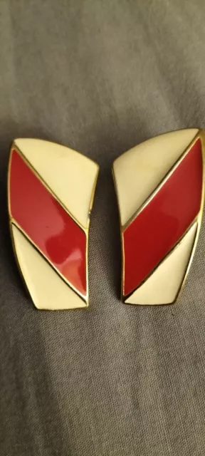 Lovely Vintage TRIFARI Gold Tone & Cream Enamel Earrings With Red Enamel Stripe