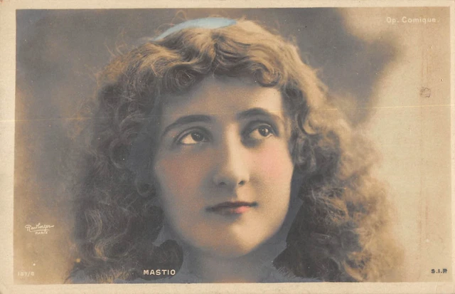 CPA CELEBRITE YAHNE PORTE ST MARTIN REUTLINGER ARTISTE FEMME ART