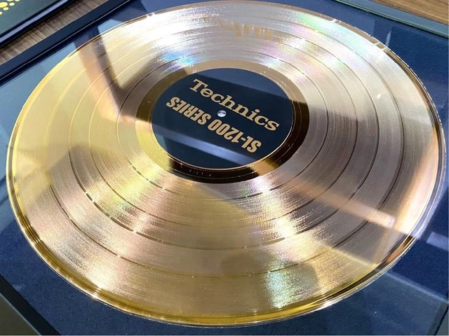 TECHNICS SL-1200 SERIES 35th Anniversary Gold Disc w⁄ Booklet