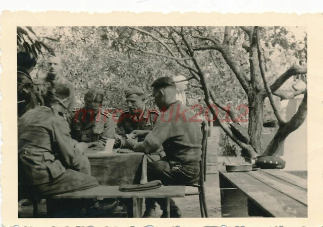 Foto, 3.Btl.Geb.Jg.Rgt.100, im Quartier bei Laon, 5026-449