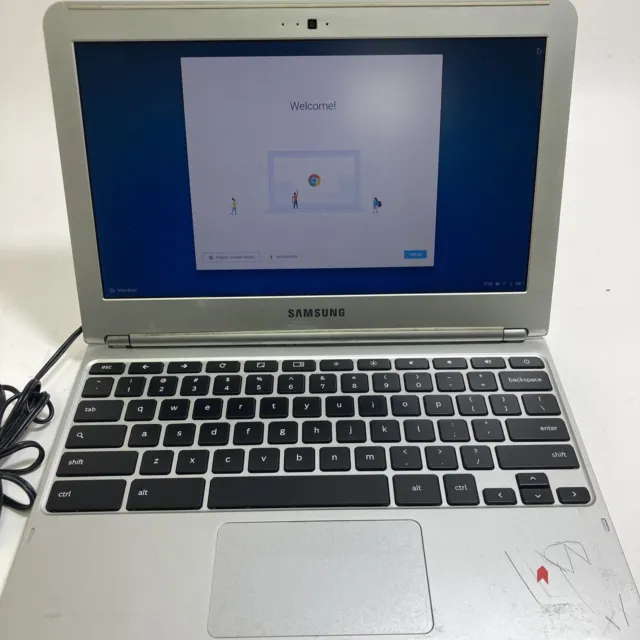 Samsung XE303 C12 Chromebook 11.6 1.7GHz, 2GB Ram, 16GB SSD, working condition