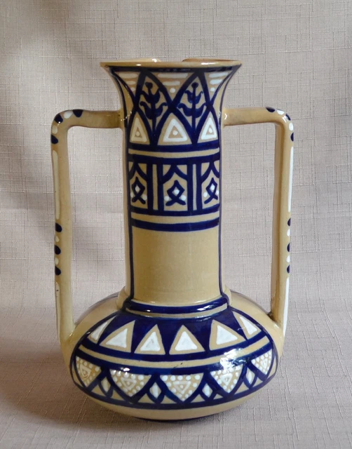 ROGER FRANçOIS à Malicorne,  grand vase art deco à 2 anses  ,  1930 1940