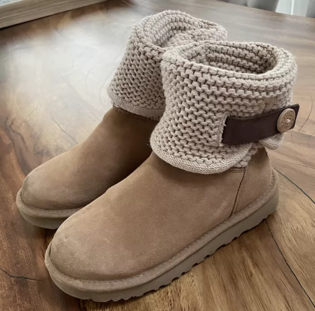 UGG Boots Shaina Sweater Cuff Bootie Womens Size 6