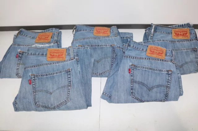 Wholesale Bulk Lot of 25 Men's Levi's 511 Series Jeans sizes 28-40 Grade A