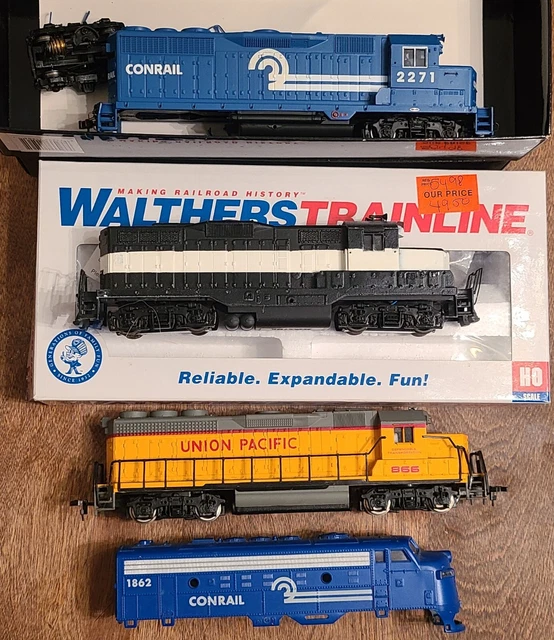 HO Locomotive Lot, 4pcs, Walthers, Tyco,  Bachmann  READ DESCRIPTIOn